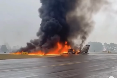 O aeroporto de Statesville atualiza informações após o acidente aéreo de Greg Biffle que matou 7 pessoas.
