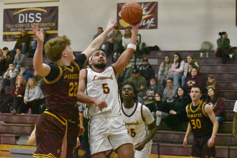 Liberty perde para Southeast em casa após um primeiro tempo acirrado.