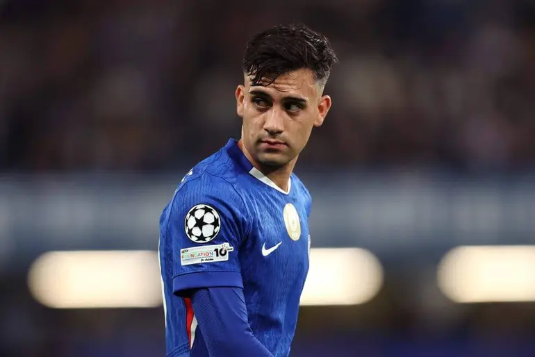 O Leeds está perto de concluir o empréstimo de Facundo Buonanotte junto ao Brighton.