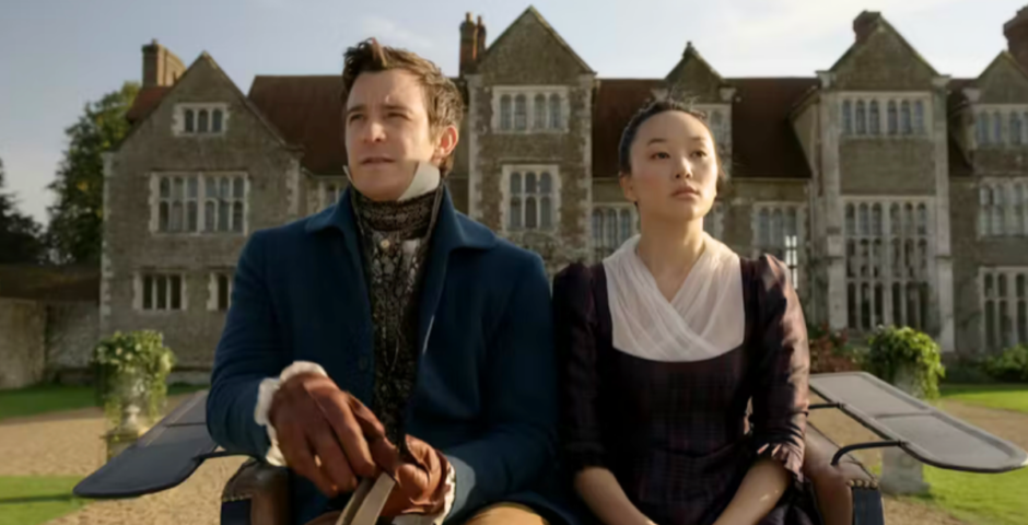 Você pode se hospedar no romântico chalé “My Cottage” de Benedict, em Bridgerton, e nem é caro.