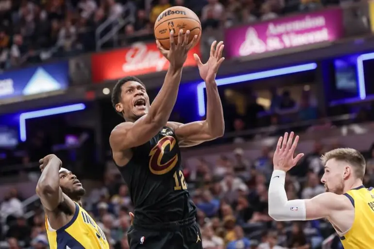 Análise das trocas na NBA: Cavs economizam dinheiro ao negociar De’Andre Hunter.
