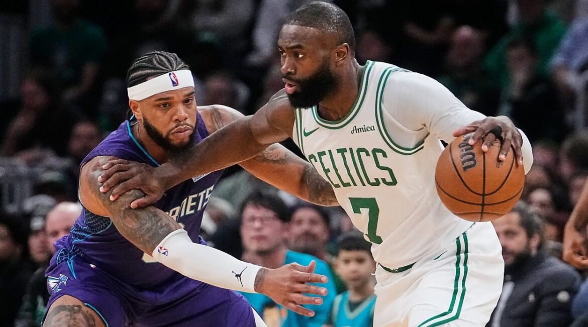 Knueppel marca 20 pontos, Hornets vencem Celtics por 118 a 89 e conquistam a 6ª vitória consecutiva, ficando com uma campanha positiva.
