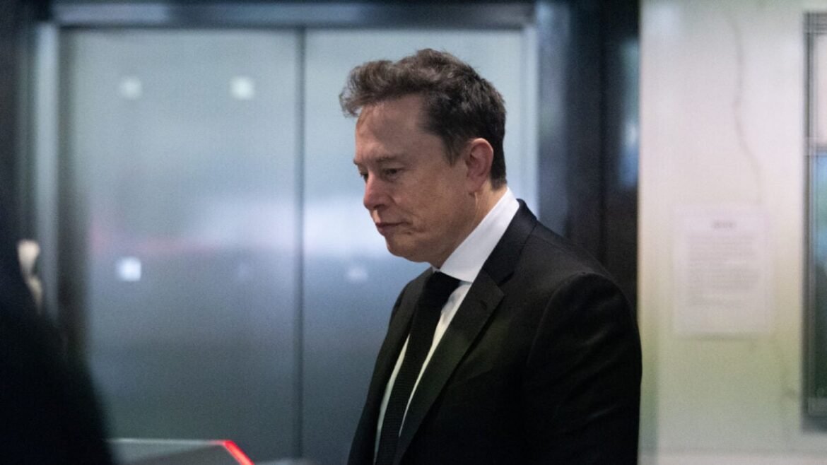 Elon Musk sob juramento parece dirigir uma empresa diferente da figura pública Elon Musk