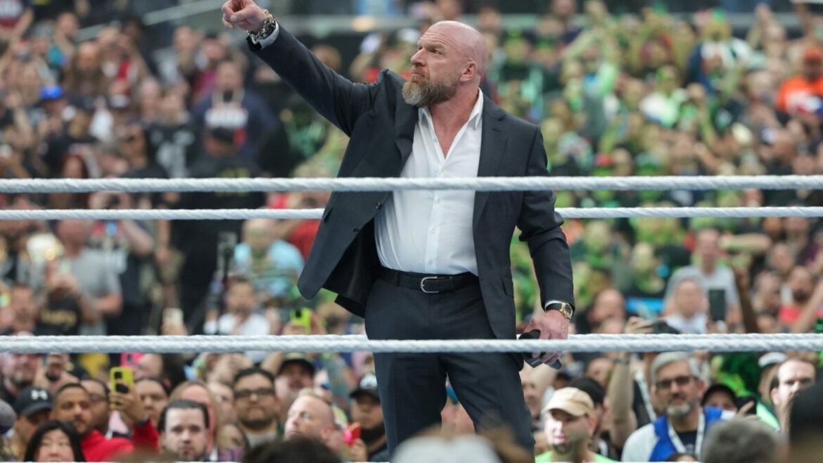 Vídeos da WWE feitos por uma IA falha que parece estar sendo estrangulada são o futuro do entretenimento