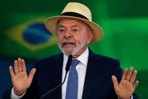 Brasil critica novas tarifas dos Estados Unidos e classifica medida como arbitrária