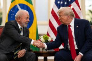 Lula busca contato direto com Trump para reduzir influência de Rubio nas negociações entre Brasil e EUA